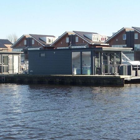 Modern Houseboat With Air Conditioning Located In Marina Uitgeest Εξωτερικό φωτογραφία